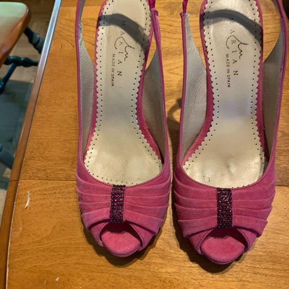 Stylish Pink Suede Slingback Shoes with Glitter Accents - Picture 8 of 12